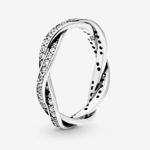 PANDORA sparkling twisted lines ring